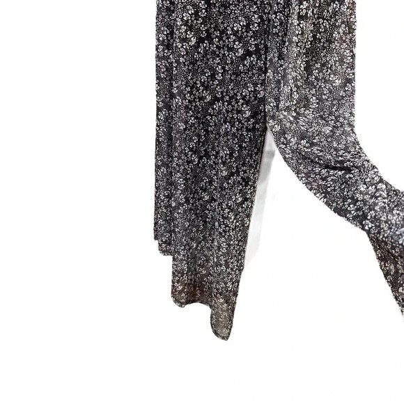 Maurices Floral Jumper - Size Small, Adjustable Straps - Picture 4 of 4